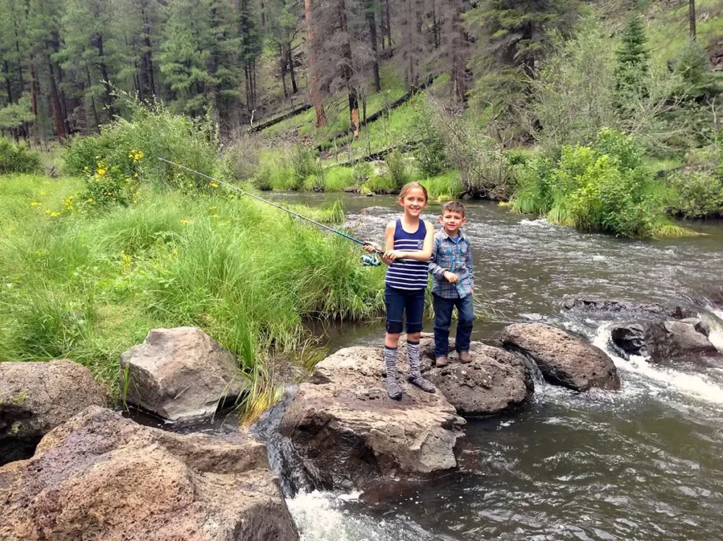 hands on activities keep kids engaged and screen-free for the ideal family ranch vacation